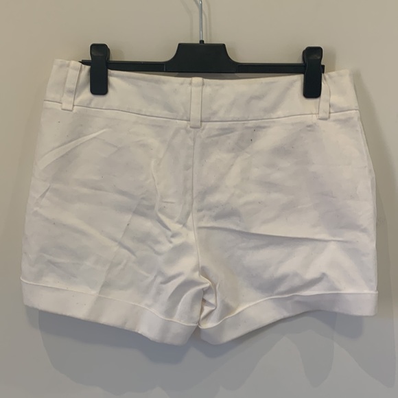 Vince Camuto While Shorts - Picture 5 of 7